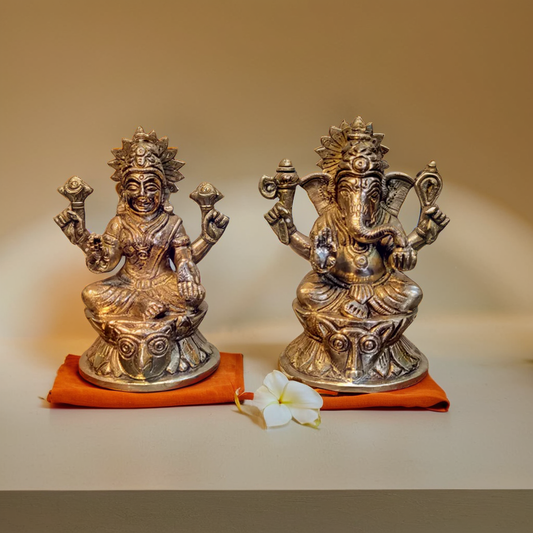 Laxmi maa and Ganesha